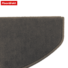 Mata schodowa z weluru | Wien | Półokrągła, antypoślizgowa mata na schody z wytrzymałego polipropylenu | Ochrona schodów, wygłuszająca i antystatyczna | Dostępna w 4 nowoczesnych kolorach